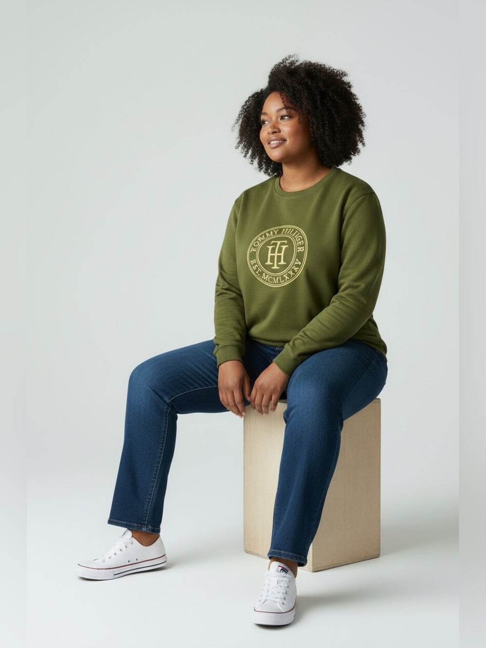 Tommy Hilfiger Olive Green Logo Crewneck Sweatshirt with Gold Emblem